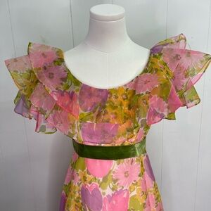 Vintage 1970’s Tulip Floral Maxi Dress garden party princess gown